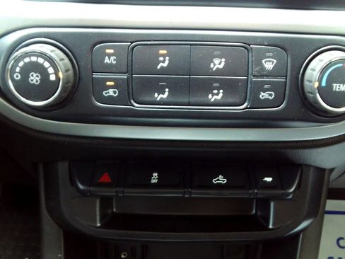 Used 2019 Chevrolet Colorado LT RWD image 22