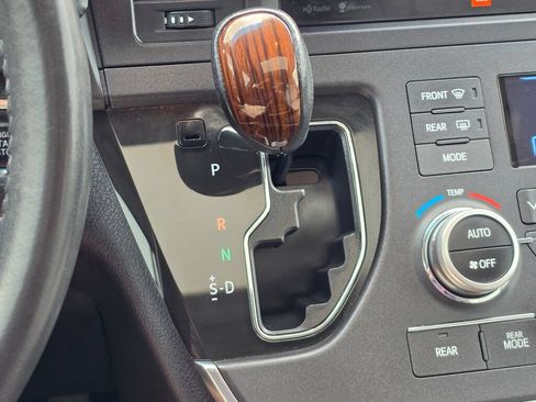 Used 2015 Toyota Sienna Limited Premium AWD/4WD image 18