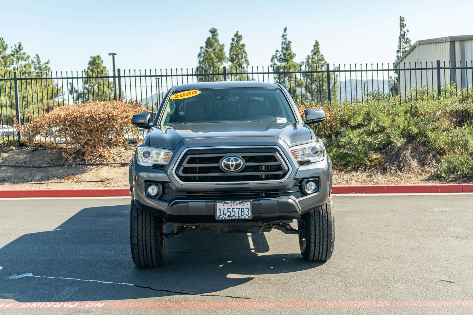 Used 2020 Toyota Tacoma SR5 RWD image 2
