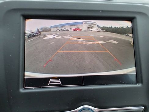 Used 2023 Chevrolet Equinox LT image 29