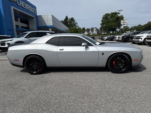 Used 2023 Dodge Challenger SRT Hellcat w/ Driver Convenience Group RWD image 2