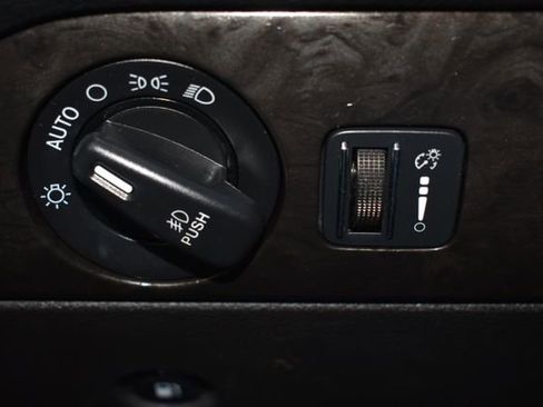 Used 2016 Dodge Durango Limited w/ Nav & Power Liftgate Group image 17