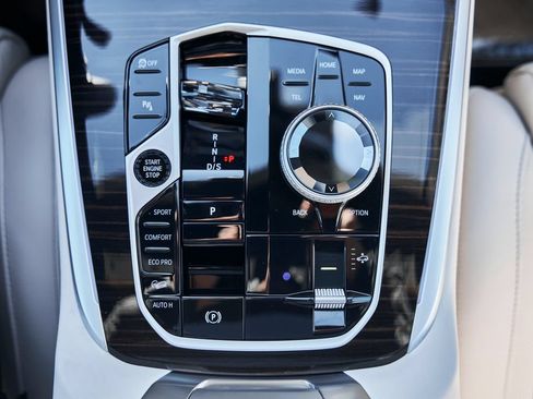 Used 2024 BMW X7 M60i w/ Executive Package AWD/4WD image 76
