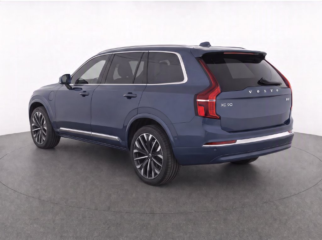 Used 2026 Volvo XC90 B6 Plus AWD/4WD image 3