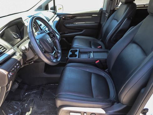 Used 2024 Honda Odyssey Touring image 16