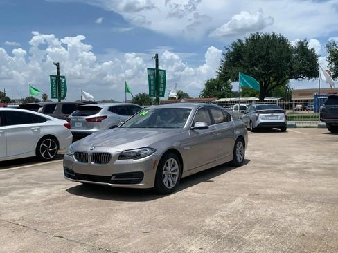 Used 2014 BMW 528i Sedan RWD image 4