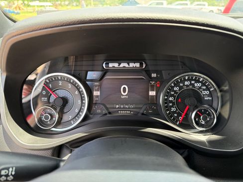 Used 2023 RAM 1500 Big Horn AWD/4WD image 12