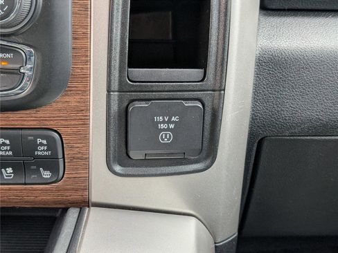 Used 2017 RAM 2500 Laramie w/ Convenience Group image 27