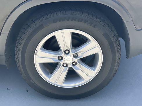 Used 2019 Chevrolet Trax LS w/ Tint and Cruise Package FWD image 30