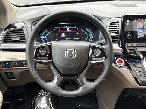Used 2023 Honda Odyssey Elite image 21