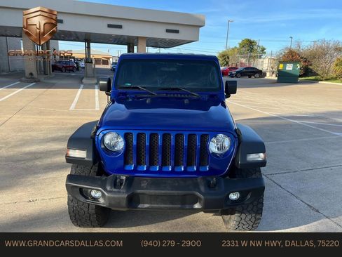 Used 2018 Jeep Wrangler Unlimited Sport S AWD/4WD image 2