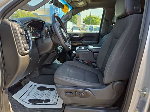 Used 2022 Chevrolet Silverado 2500 LT w/ Texas Edition AWD/4WD image 2