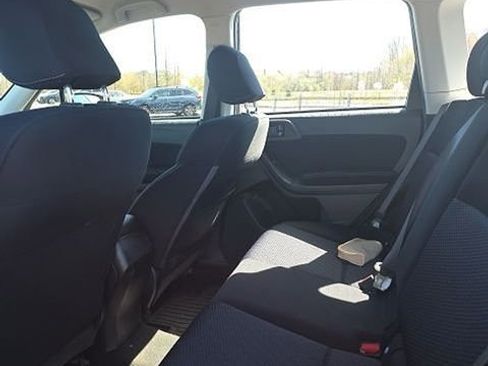 Used 2015 Subaru Forester 2.5i w/ Alloy Wheel Package image 9