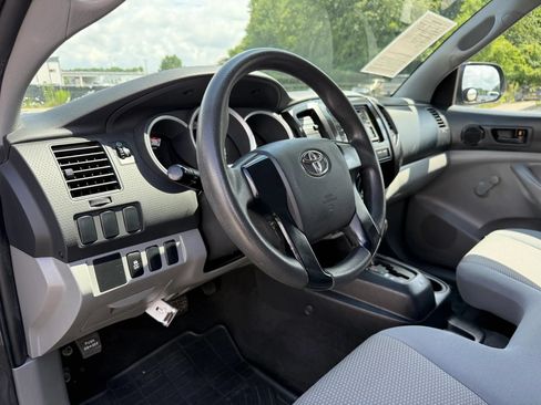 Used 2012 Toyota Tacoma 2WD Regular Cab image 16