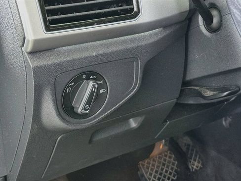 Used 2018 Volkswagen Atlas SEL Premium AWD/4WD image 11