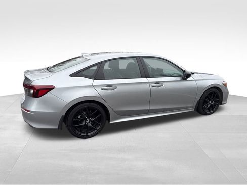 Used 2025 Honda Civic Sport image 8