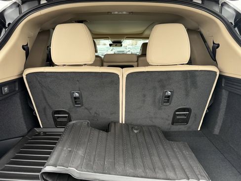 Used 2026 Acura MDX SH-AWD image 18