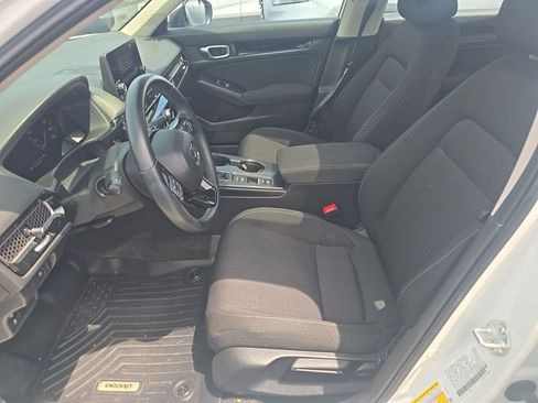 Used 2024 Honda Civic EX image 9