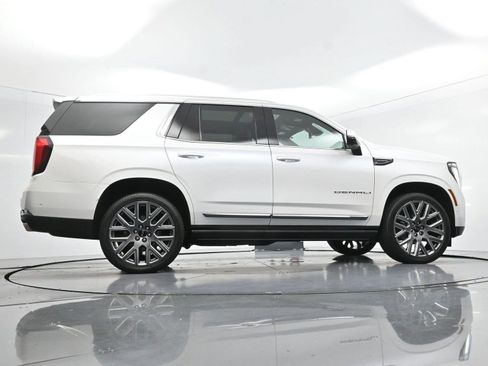 Used 2025 GMC Yukon Denali Ultimate AWD/4WD image 53