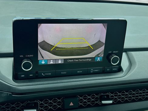 Used 2023 Honda Accord EX image 10