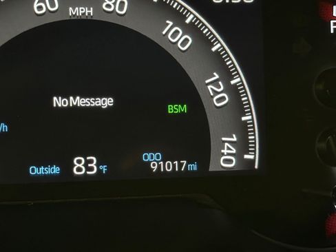 Used 2021 Toyota RAV4 Limited AWD/4WD image 9