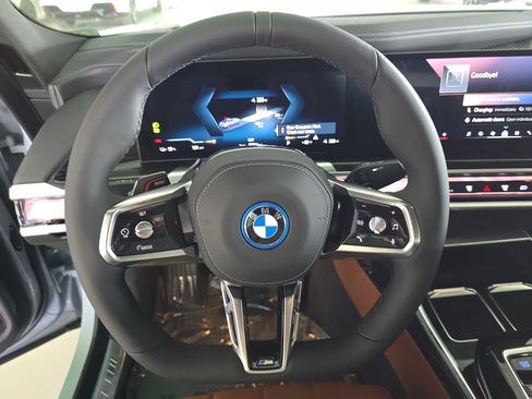 New 2026 BMW i7 xDrive60 w/ Executive Package image 31