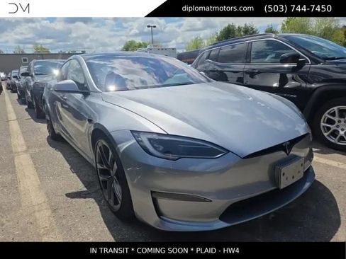Used 2024 Tesla Model S Plaid AWD/4WD image 2