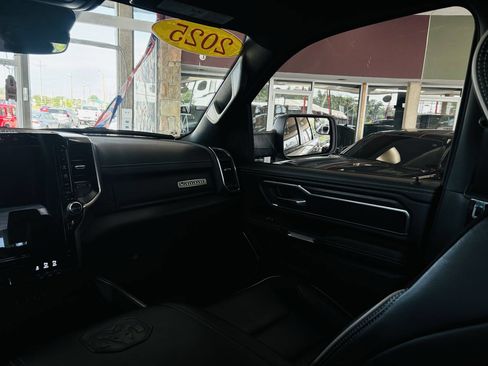 Used 2025 RAM 1500 Laramie AWD/4WD image 46