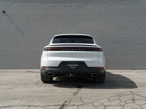 New 2026 Porsche Cayenne Coupe image 6