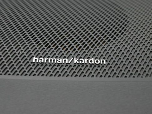 Used 2021 Volvo XC40 P8 Recharge w/ Advanced Package image 25