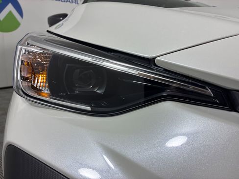 Used 2025 Subaru Crosstrek 2.0i Premium image 2