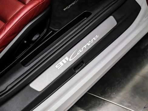 Used 2020 Porsche 911 Carrera RWD image 49