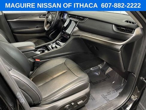 Used 2021 Jeep Grand Cherokee L Limited AWD/4WD image 18