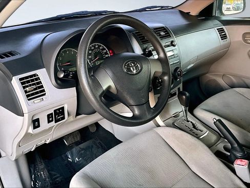 Used 2011 Toyota Corolla LE FWD image 13