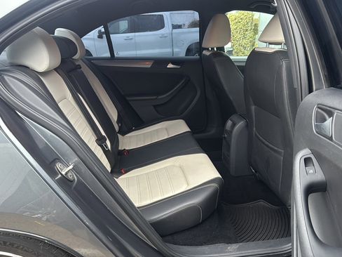 Used 2016 Volkswagen Jetta Sport image 20