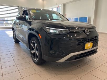 New 2025 Volkswagen Tiguan SE