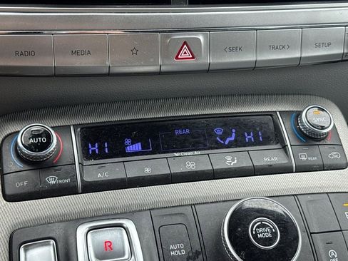 Used 2022 Hyundai Palisade SEL w/ Convenience Package image 18