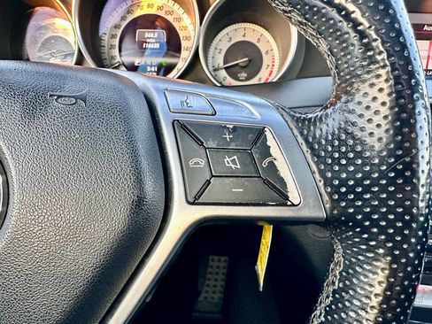 Used 2013 Mercedes-Benz C 250 Sedan image 15