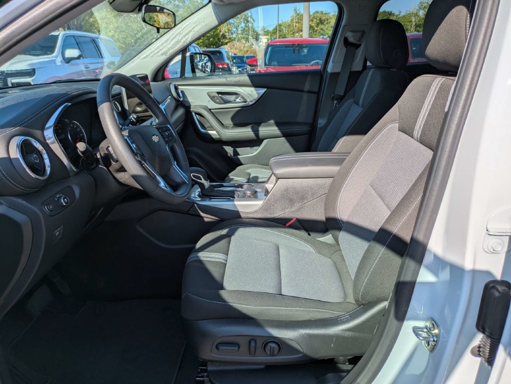 New 2026 Chevrolet Blazer LT FWD image 20