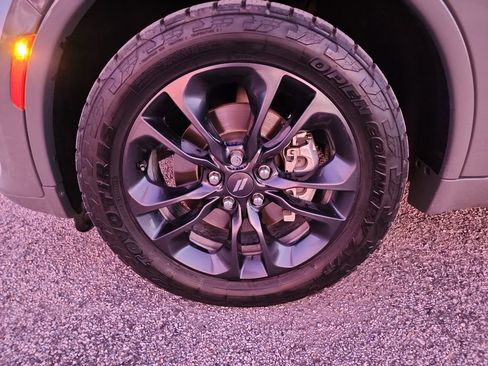 Used 2022 Dodge Durango GT image 11