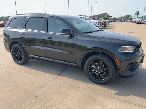 Used 2026 Dodge Durango GT AWD/4WD image 3