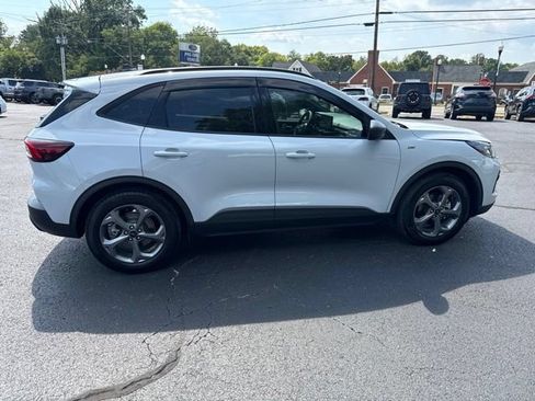 Certified 2025 Ford Escape ST-Line w/ Tech Pack #1 FWD image 8