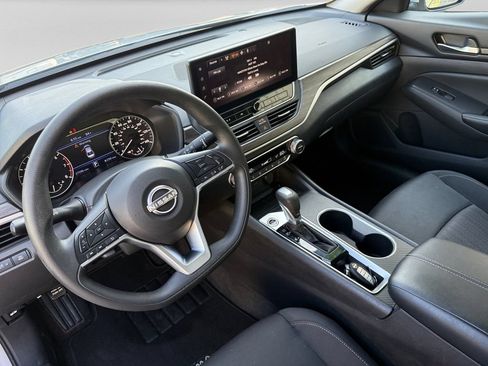 Used 2025 Nissan Altima 2.5 SV w/ SV Special Edition Package FWD image 14