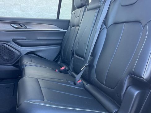 New 2025 Jeep Grand Cherokee L Limited w/ Trailer Tow Package image 23