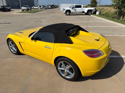 Used 2009 Saturn Sky Red Line RWD image 6