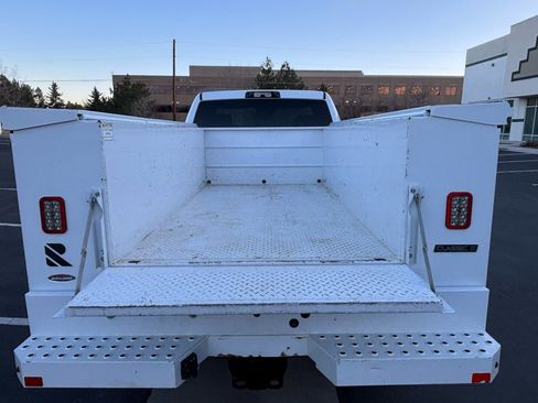 Used 2022 RAM 2500 Tradesman w/ Safety Group image 17