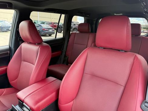Used 2023 Lexus GX 460 Premium AWD/4WD image 12