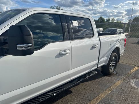 Used 2020 Ford F150 XLT w/ Equipment Group 302A Luxury AWD/4WD image 15