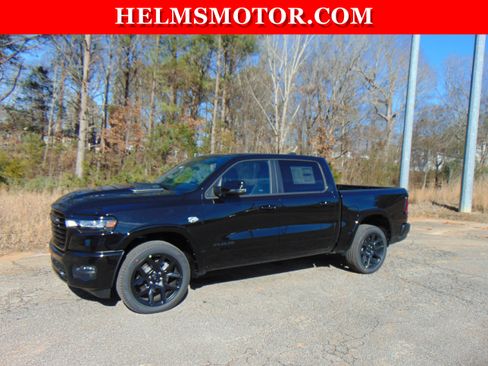 New 2026 RAM 1500 Laramie w/ Night Edition AWD/4WD image 9