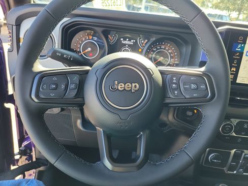 New 2026 Jeep Gladiator Sport image 15